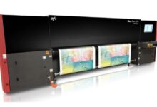 Impressora industrial LED híbrida EFI Pro 30h de 3,2 metros estará presente no evento que acontece de 12 a 15 de julho no Expo Center Norte; evento contará com presença de Chuck Novak, vice-presidente de Vendas da EFI para as Américas